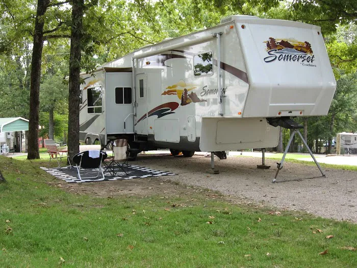 Camelot RV Campground/RV Park Picture 9