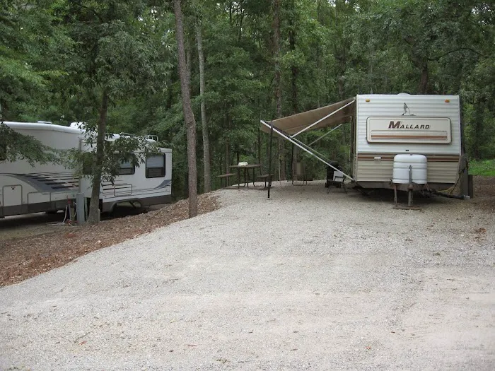 Camelot RV Campground/RV Park Picture 6