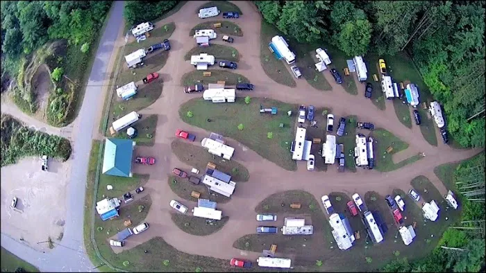 Evergreen Park & Campground Picture 5