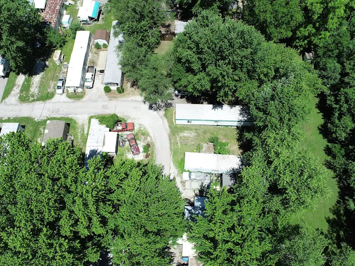 Cook's Mobile Home Park Picture 6