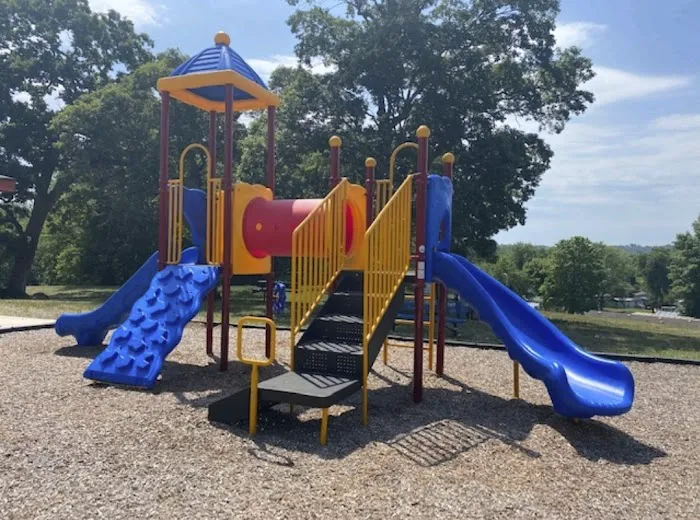 Highland Manor Picture 1