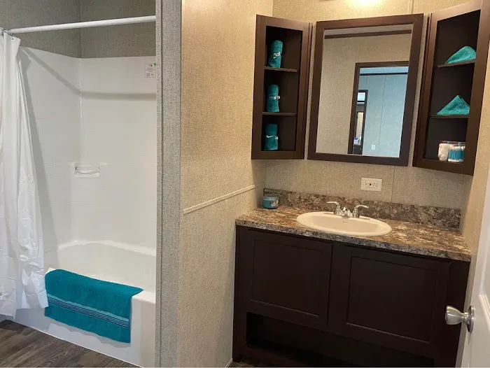 Midwest Manufactured Home Community Picture 5