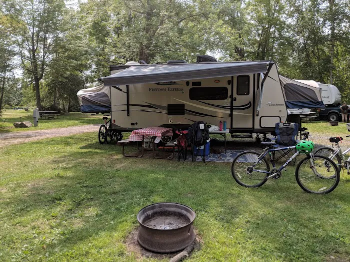 Summer Breeze Campground Picture 3