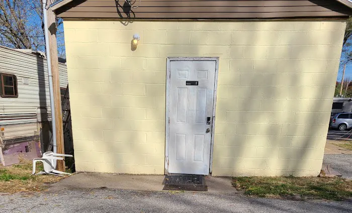 Stadium Park & Campground Picture 1