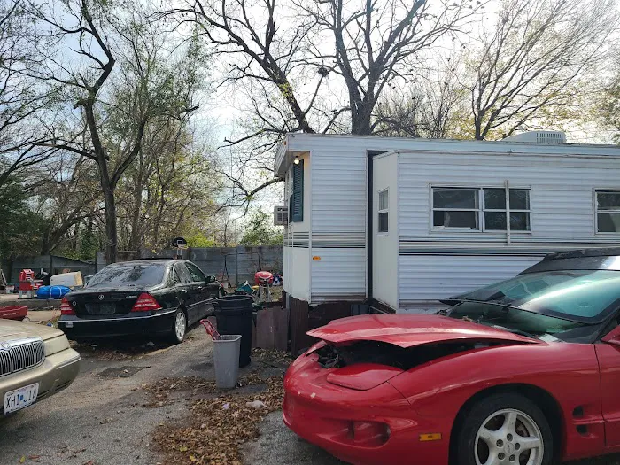 Stadium Park & Campground Picture 6