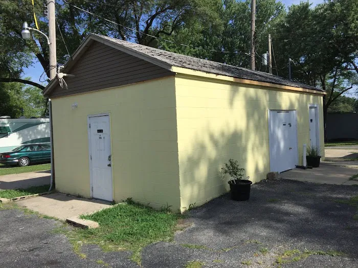 Stadium Park & Campground Picture 5