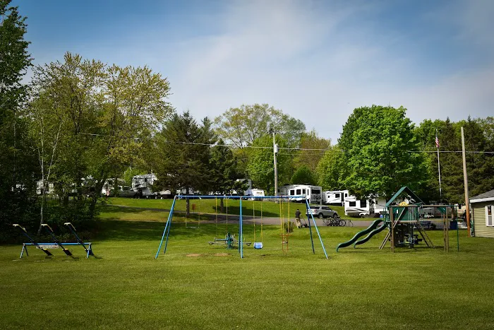 Rivers Bend RV Resort & Campground Picture 6