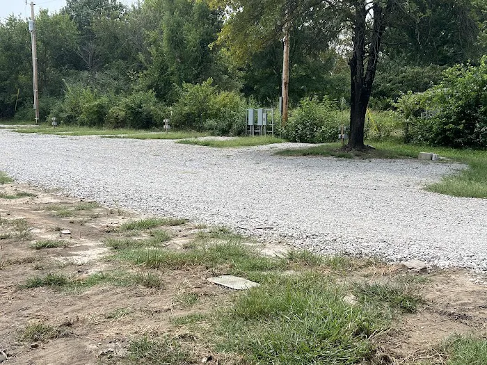 Lazy Days RV Park Picture 3