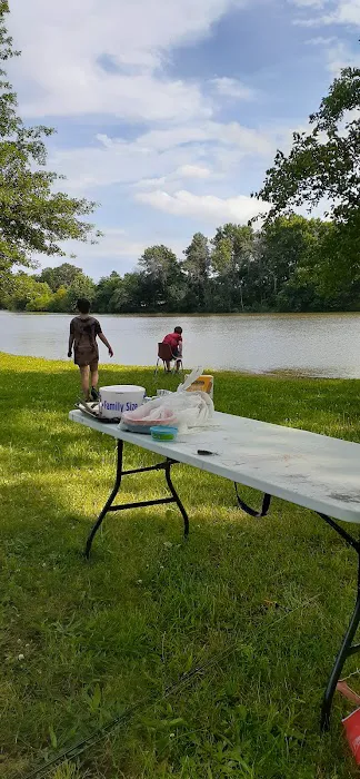 Farmers Lake Campground Picture 8