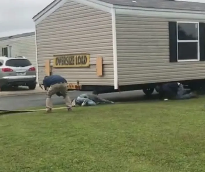 Greg's Mobile Home Services Picture 7