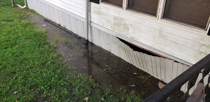 Midway Mobile Home Community Picture 6