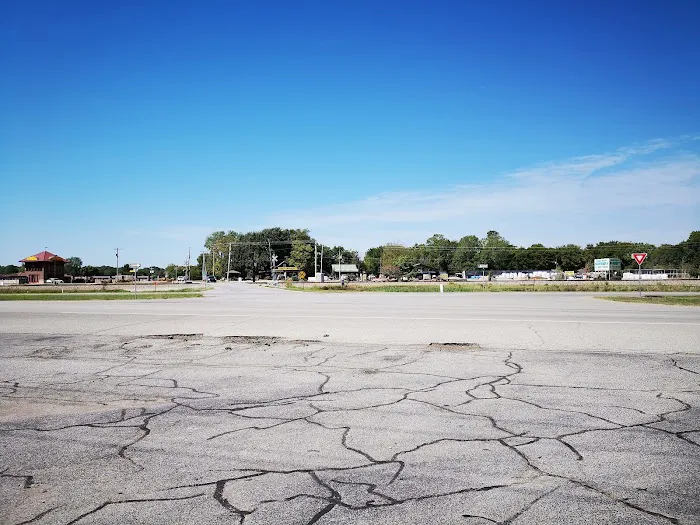 Midway Mobile Home Community Picture 1