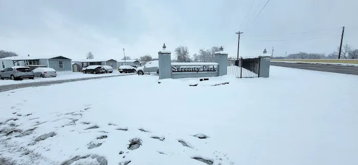Serenity mobile home Park Picture 2