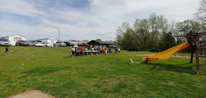 Serenity mobile home Park Picture 6
