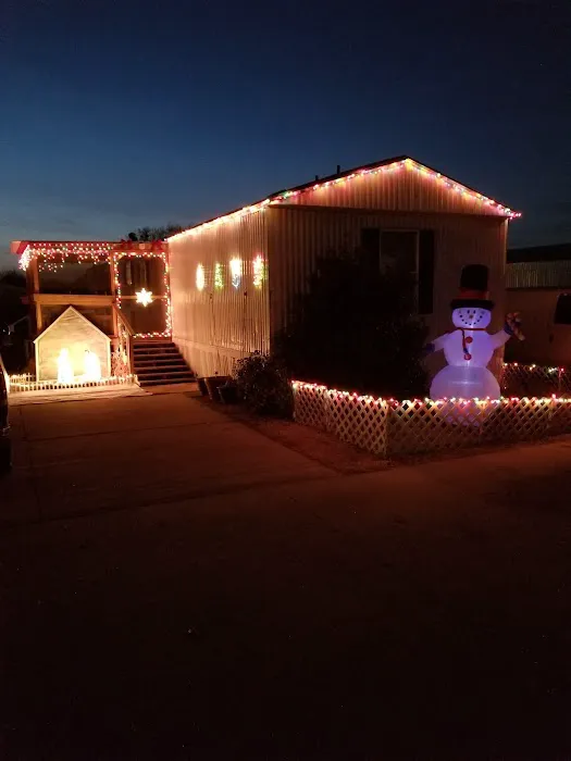 Serenity mobile home Park Picture 8