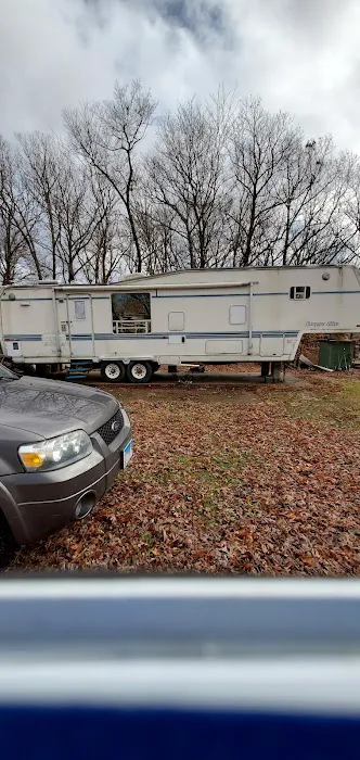 Oak Wood Acres Campground Picture 5