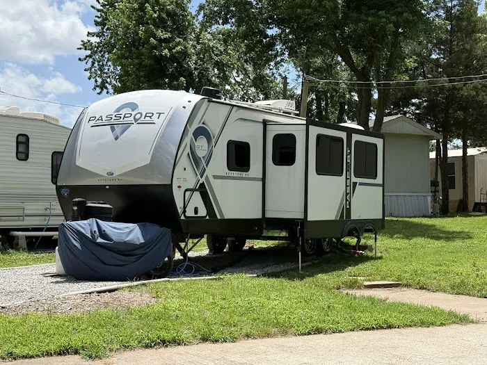 East Side RV and Mobile Home Park Picture 6