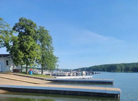 Lake Lou Yaeger Campground
