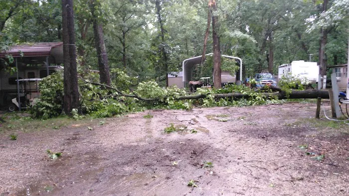 Indian Grove Campgrounds Picture 9