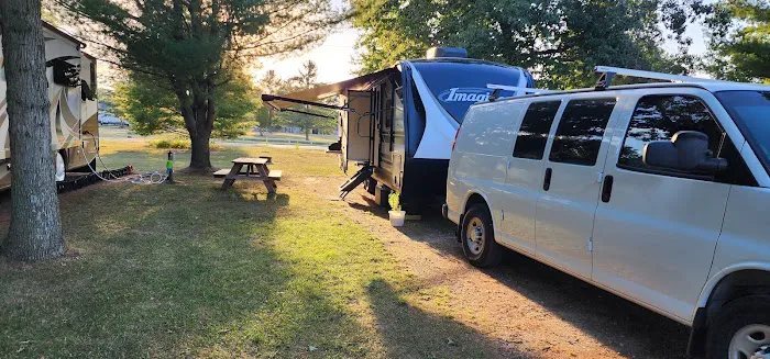 Woods Edge Campground Picture 3