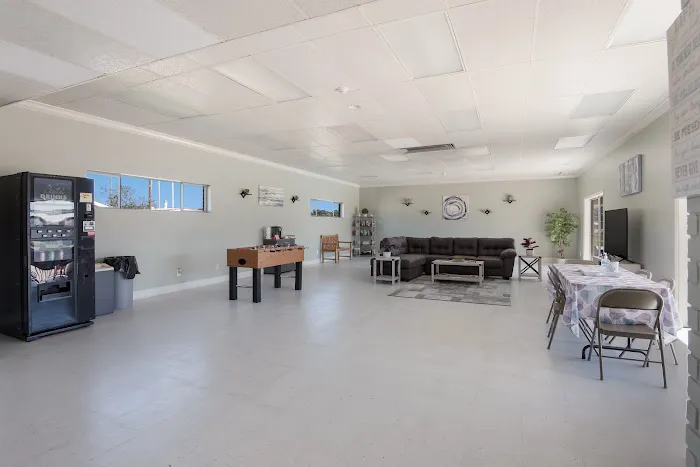 Circle West Mobile Home Community Picture 5