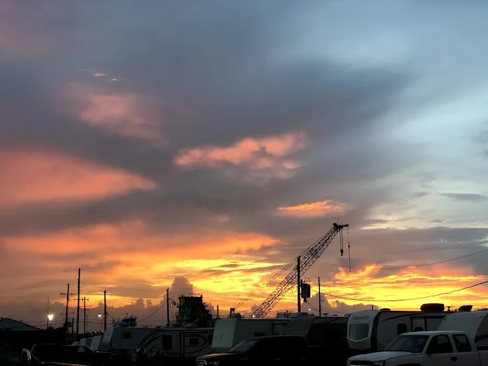 Hassel's RV & Trailer Park Picture 2