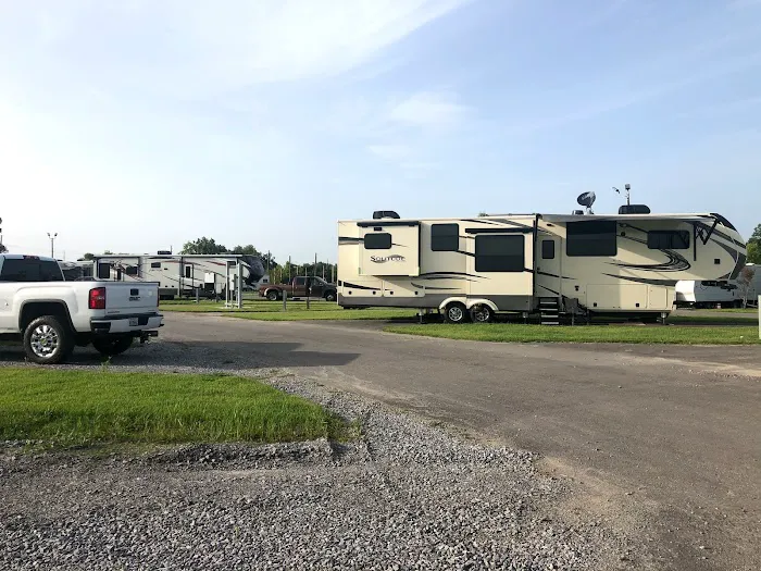 Bayou Barataria RV Park Picture 10