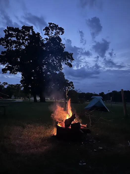Riverside Park Campground Picture 1