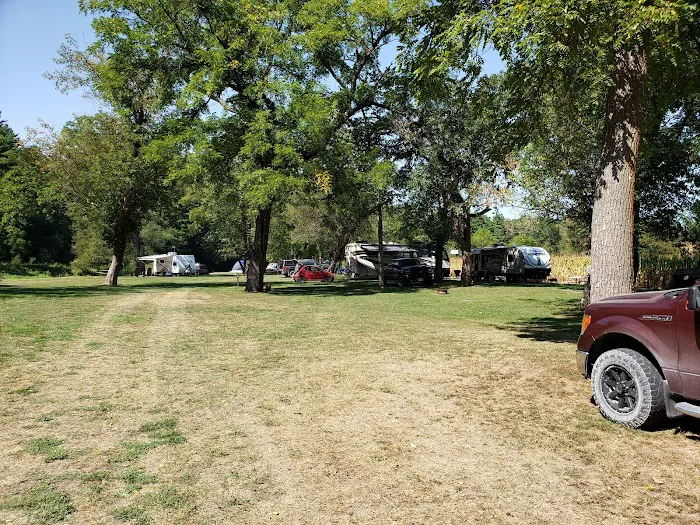 Ehrie Riversedge Campground Picture 6