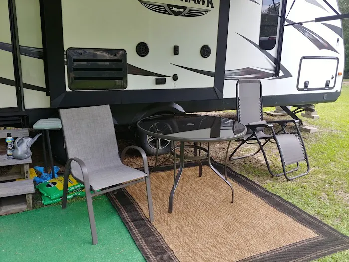 Eagle Nest RV Park Picture 8
