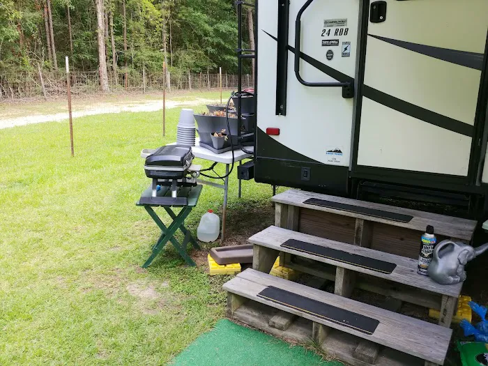 Eagle Nest RV Park Picture 6