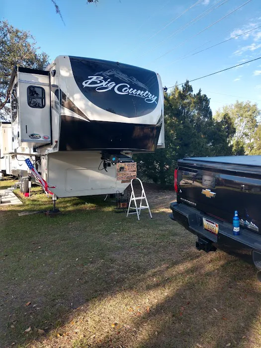 Highland Oaks RV Resort Picture 3