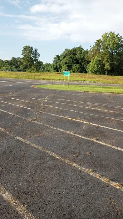 VictoryLand Casino RV parking Picture 1