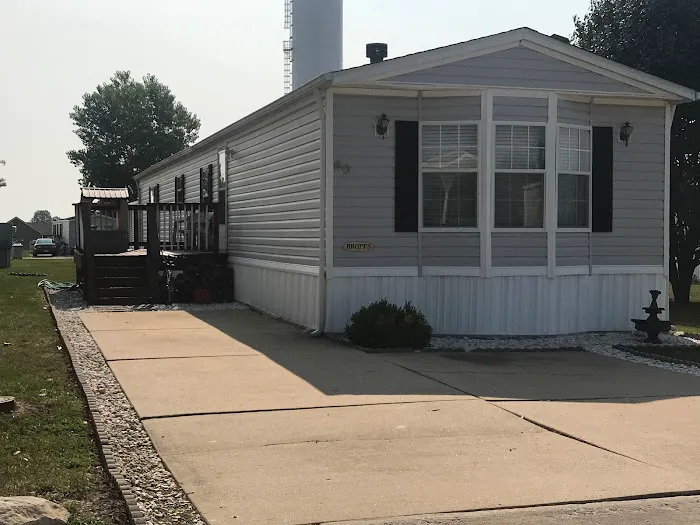 Quail Run Mobile Home Park Picture 3