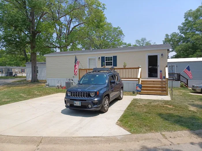 Grand Oaks MHC Picture 8