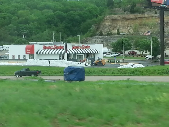 Belleville RV & Mobile Home Park Picture 7