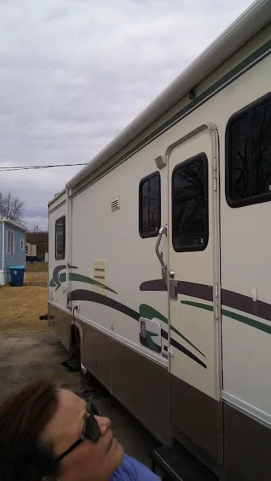 Marquette RV & Mobile Home Park Picture 10