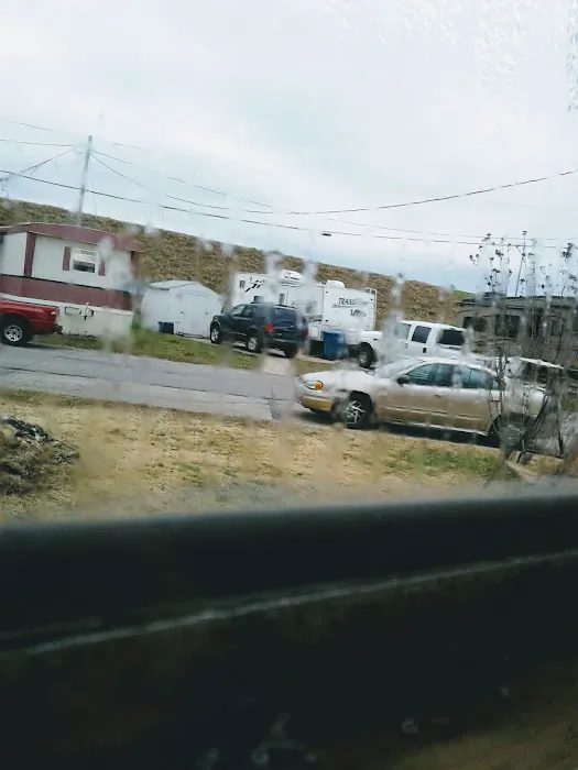 Marquette RV & Mobile Home Park Picture 6