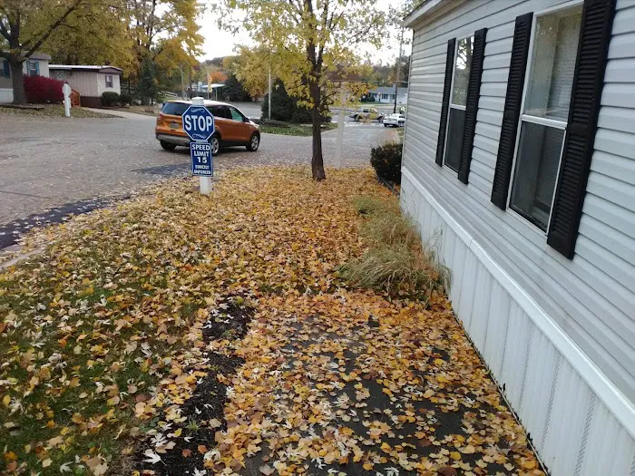 Sunnydale Mobile Home Park Picture 10