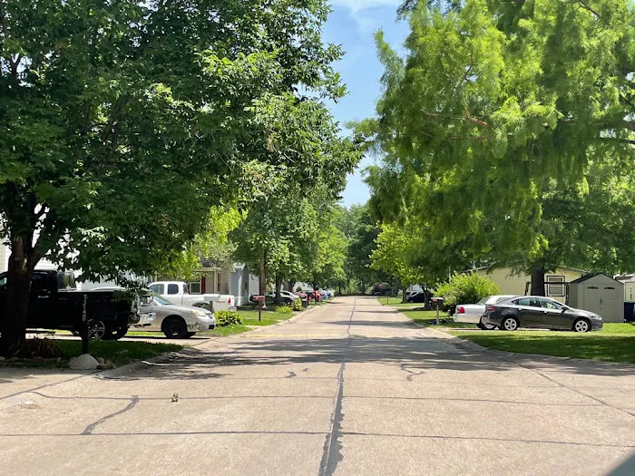 Elm Point Mobile Village Picture 10
