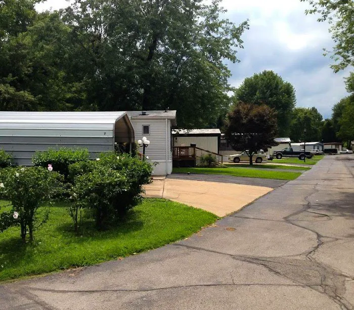 Rex Aire Ct Mobile Home Park Picture 9