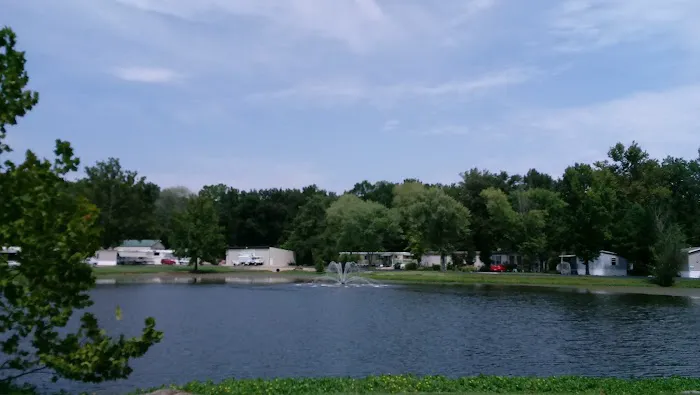 Lakeside Manor Picture 4