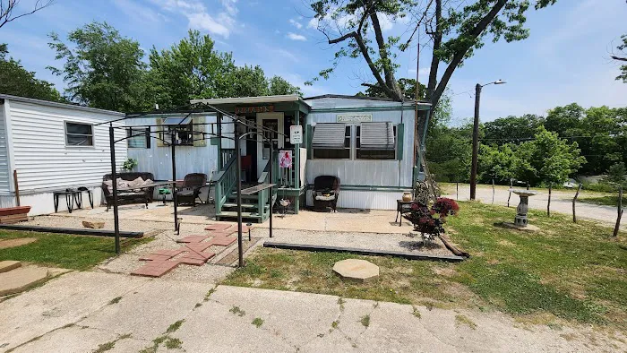 Twin Gables Mobile Home Comm Picture 2