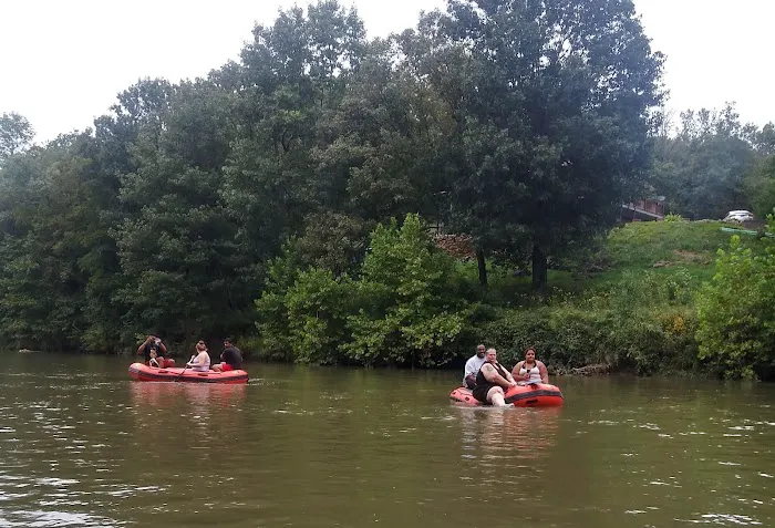 Garrisons River Resort Picture 3
