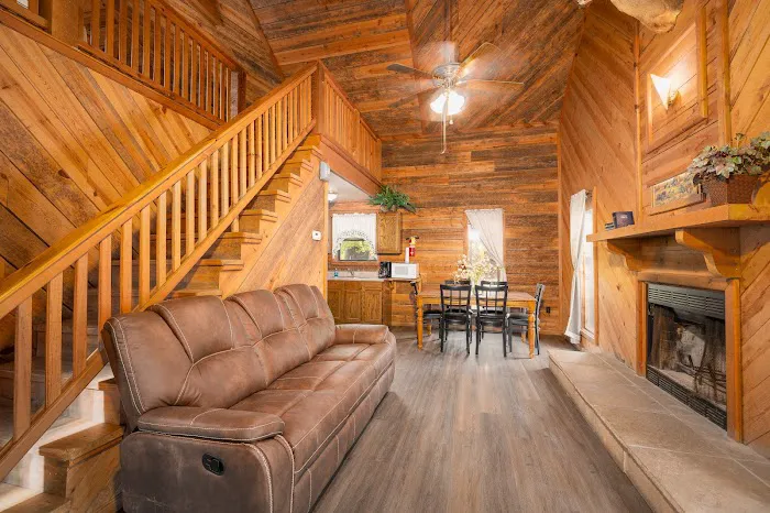 Blue Springs Ranch Picture 7