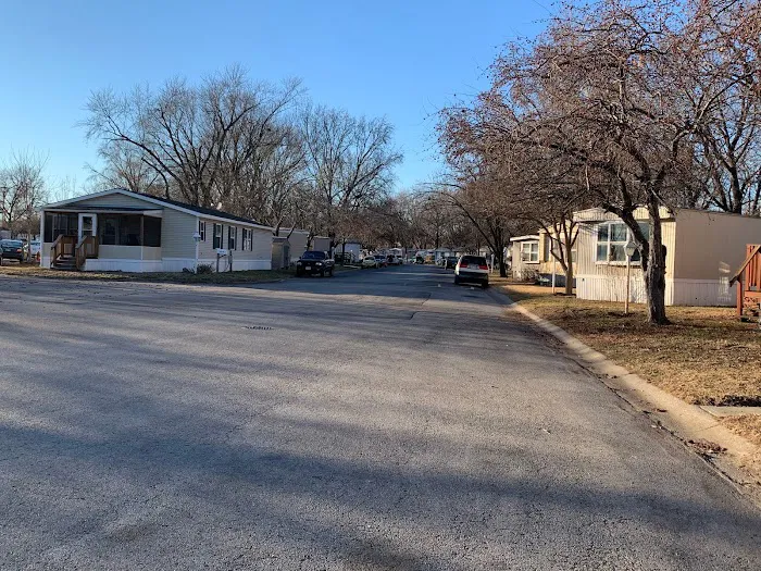 Royal Estates Mobile Home Park Picture 1