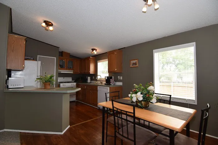 Harper Woods Manufactured Home Community Picture 9