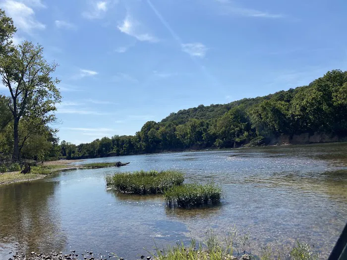 Hickory Landing Picture 1