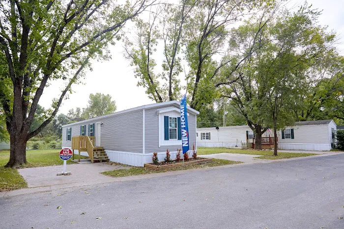 Riverside Manufactured Home Community Picture 5