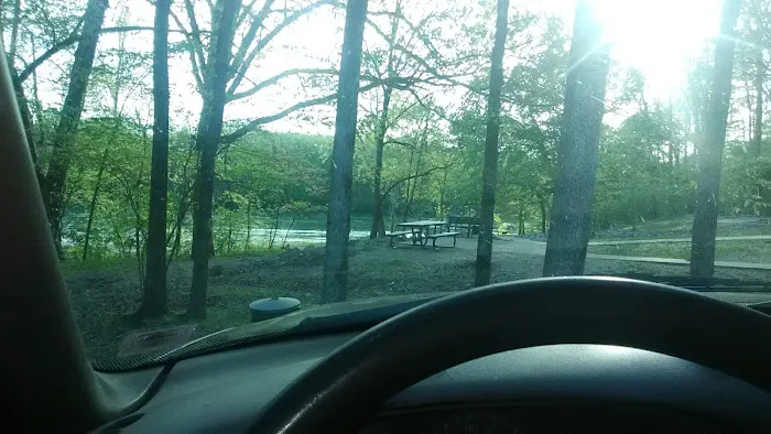 Float Camp Picnic Area Picture 9